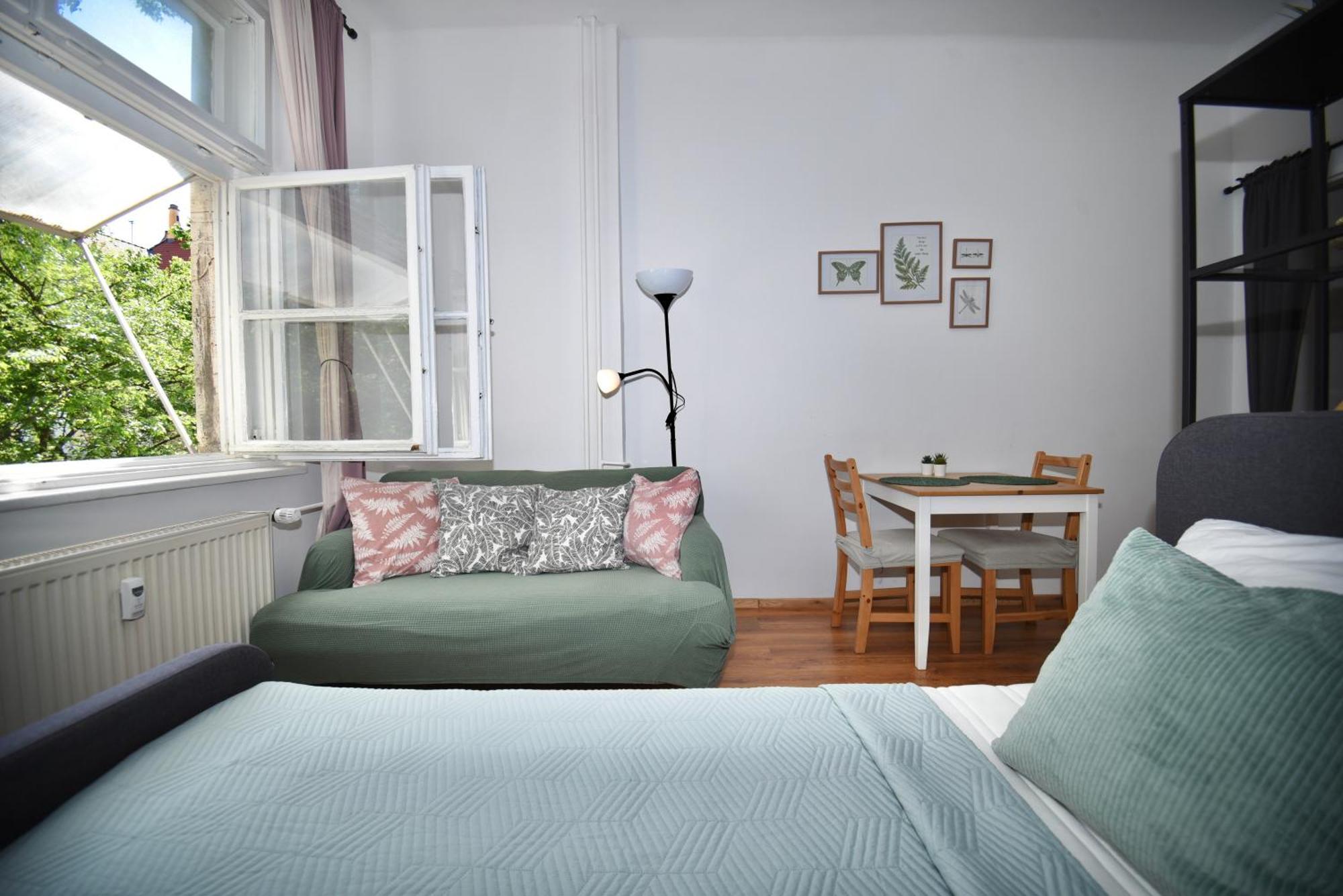 Central Urban Studio - Style Meets Comfort Bratislava Extérieur photo