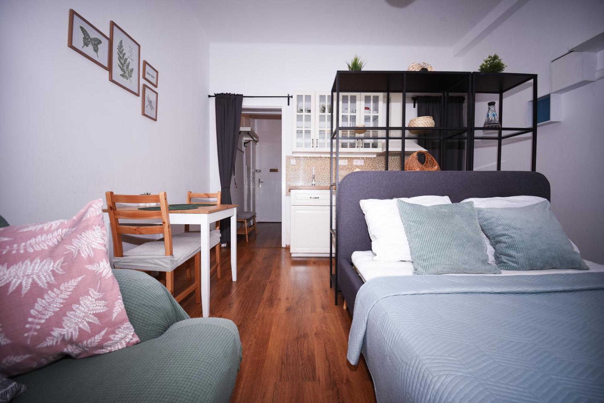 Central Urban Studio - Style Meets Comfort Bratislava Extérieur photo